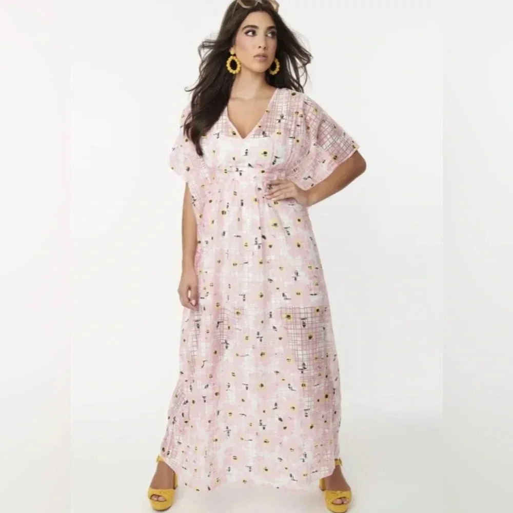 🦋B2G1🦋UNIQUE VINTAGE Pink Floral Burnout
Chiffon Burton Caftan Dress NWT…